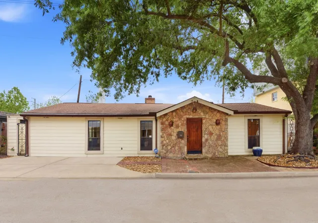 1st image of 1918 Vassar St, Houston, TX 77098 | MLS# 13200152