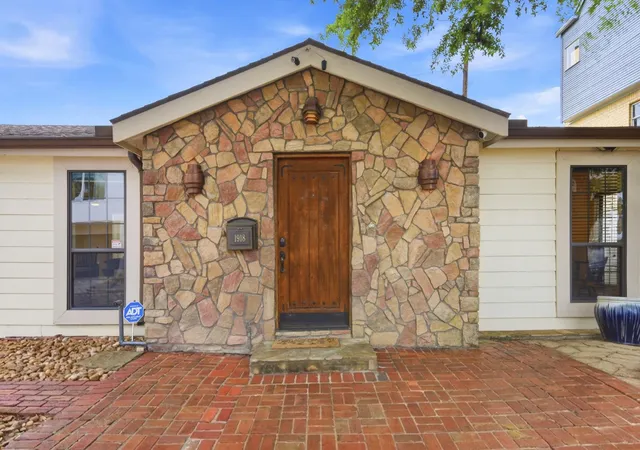 4th image of 1918 Vassar St, Houston, TX 77098 | MLS# 13200152