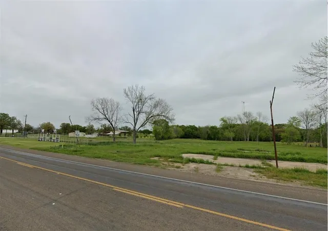 Photo 2 of Land for sale at 700 N May St, Madisonville, TX 77864 | MLS# 36253714 | Listing updated on 2025-12-25