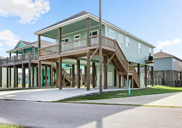 Photo 2 of Single family home for sale at 971 Tidelands, Port Bolivar, TX 77650 | MLS# 64882027 | Listing updated on 2026-08-31
