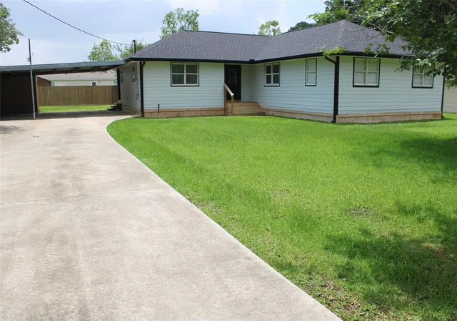Homes for sale in Winnie, TX | 736 Carolyn St, Winnie, TX 77665 | MLS# 50863948