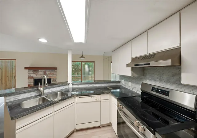 5th image of 94 Villa Wy, Coldspring, TX 77331 | MLS# 90729341