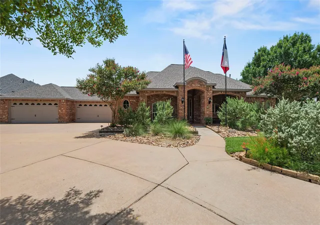 2nd image of 8606 Meadowview Ct, Jersey Village, TX 77040 | MLS# 38008919
