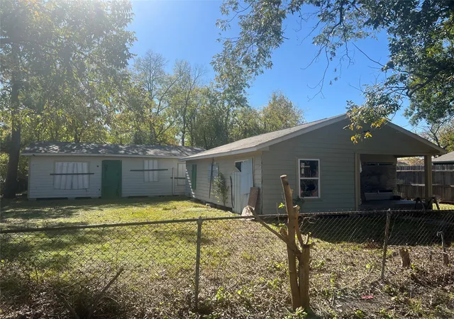 4th image of 7996 Boy St, Houston, TX 77028 | MLS# 62525990