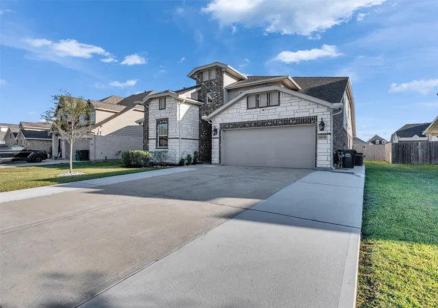 Homes for sale in Baytown, TX | 14139 Little River Dr, Baytown, TX 77523 | MLS# 60740134