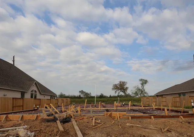 Photo 3 of Sale Pending at 9023 Clear Water Trl, Manvel, TX 77578 | MLS# 62692612 | Listing updated on 2026-08-13