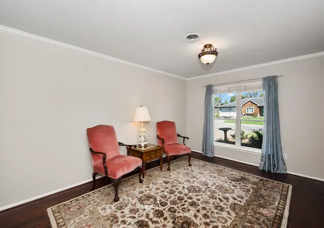 Photo 4 of Single family home for sale at 9515 Beverlyhill St, Houston, TX 77063 | MLS# 56635471 | Listing updated on 2026-09-08
