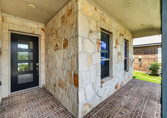Photo 4 of Single family home for sale at 20503 Clay Stone Ct, Spring, TX 77379 | MLS# 82537773 | Listing updated on 2026-09-18