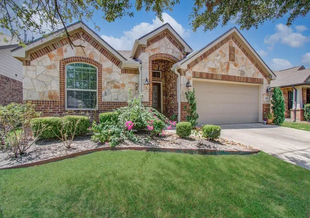 Photo 2 of Single family home for sale at 19519 Shelby Ridge Ln, Houston, TX 77073 | MLS# 97228276 | Listing updated on 2026-08-24