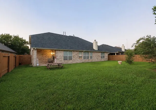 37th image of 1752 Silver Bend Dr, Dickinson, TX 77539 | MLS# 2699336