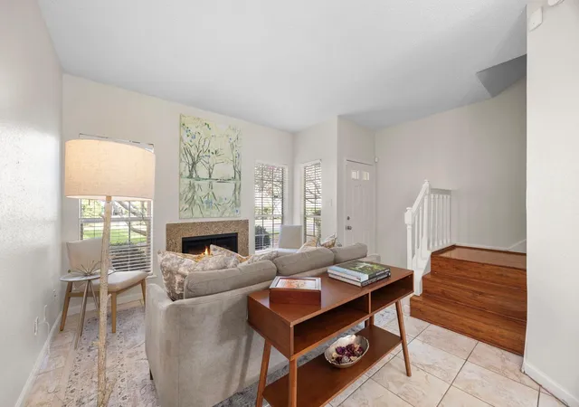 Photo 4 of Townhouse for sale at 7575 Cambridge St #1701, Houston, TX 77054 | MLS# 37705098 | Listing updated on 2026-09-20