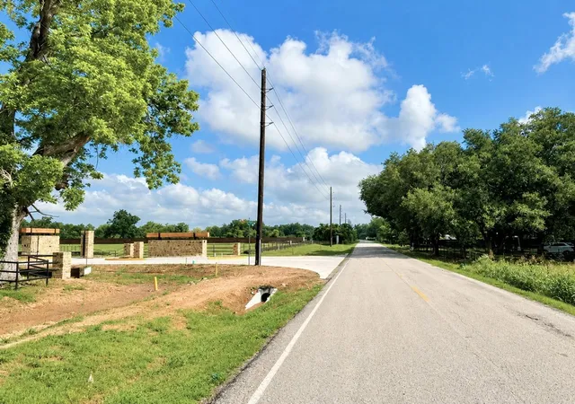 5th image of 3315 Doe Haven Ct, Fulshear, TX 77441 | MLS# 20790231