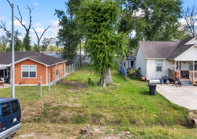 2nd image of 7609 Red Robin Ln, Houston, TX 77075 | MLS# 23126936