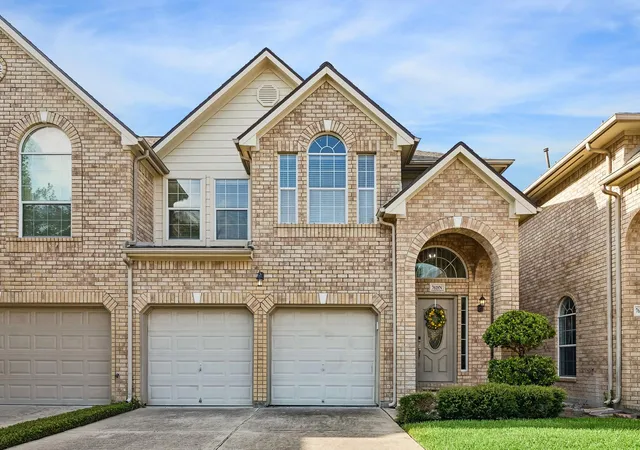 Photo 1 of Sale Pending at 7618 N Linpar Ct, Houston, TX 77040 | MLS# 17745879 | Listing updated on 2026-09-13
