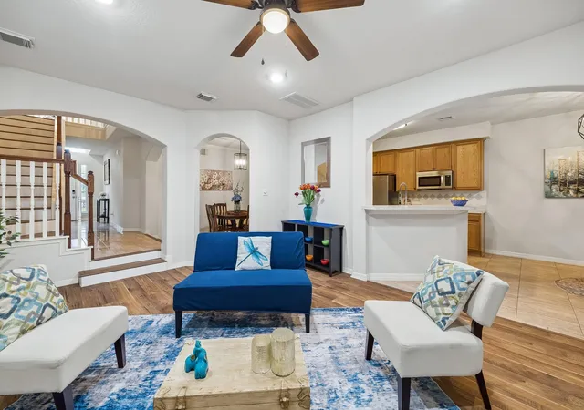 Photo 3 of Sale Pending at 7618 N Linpar Ct, Houston, TX 77040 | MLS# 17745879 | Listing updated on 2026-09-13