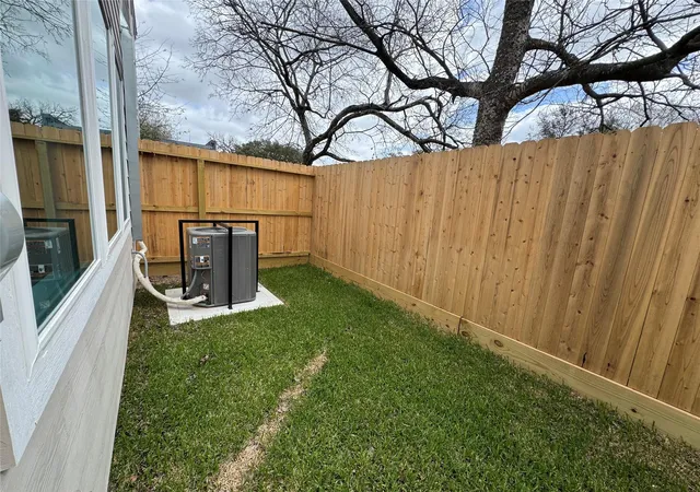 Photo 4 of Single family home for sale at 2715 Tierwester St, Houston, TX 77004 | MLS# 83184977 | Listing updated on 2026-08-27