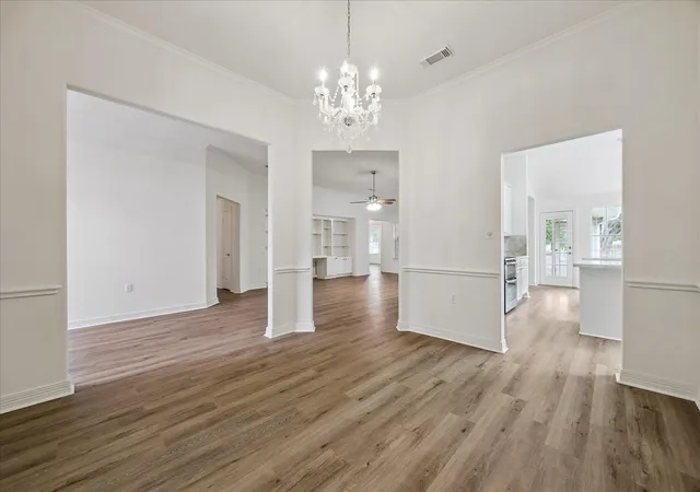 4th image of 3827 E Peach Hollow Cir, Pearland, TX 77584 | MLS# 10157976