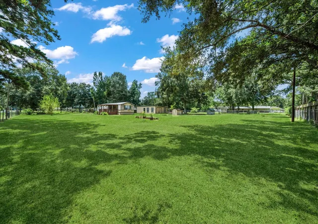Photo 3 of Single family home for sale at 30 E Old Fld Dr, Huffman, TX 77336 | MLS# 2612428 | Listing updated on 2026-09-14