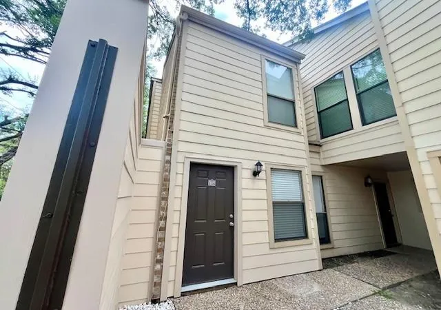 Photo 3 of Condo for sale at 2277 S Kirkwood Rd #1116, Houston, TX 77077 | MLS# 253883 | Listing updated on 2026-10-07