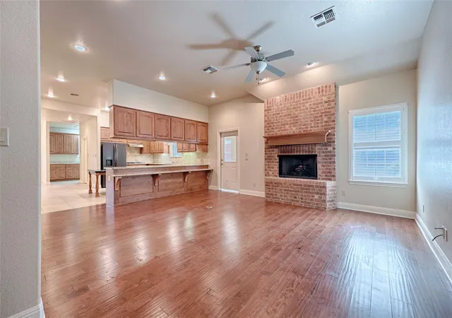Photo 4 of Single family home for sale at 417 S Main St, Hallettsville, TX 77964 | MLS# 72531388 | Listing updated on 2026-09-28