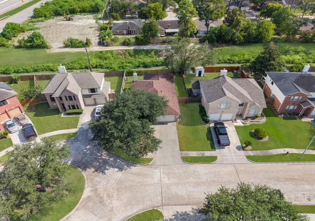 Photo 3 of Single family home for sale at 14610 Maisemore Rd, Houston, TX 77015 | MLS# 81795010 | Listing updated on 2026-09-13