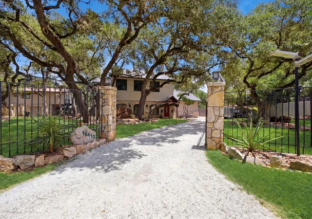 1st image of 19412 Greenhill Dr, Helotes, TX 78023 | MLS# 8328850