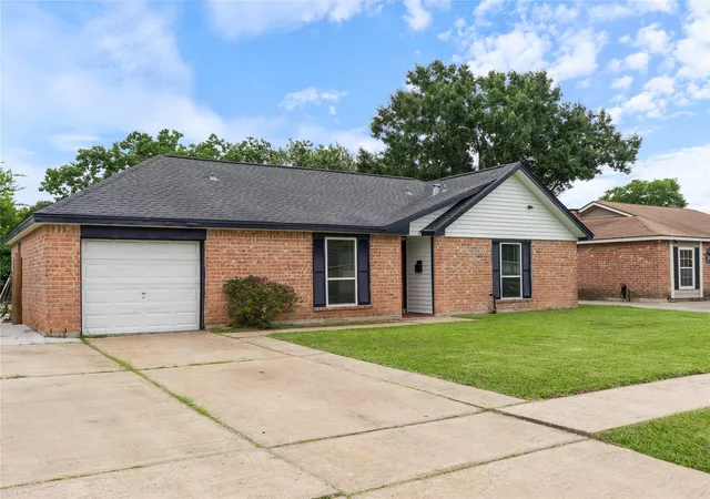 Photo 2 of Single family home for sale at 11939 Flushing Meadows Dr, Houston, TX 77089 | MLS# 55193354 | Listing updated on 2026-07-08