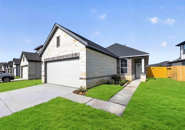 Photo 1 of Single family home for sale at 16836 Needlepoint Dr, Conroe, TX 77302 | MLS# 71125228 | Listing updated on 2026-09-18