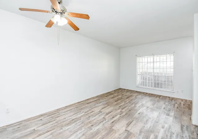 Photo 4 of Condo for sale at 2626 Holly Hall St #307, Houston, TX 77054 | MLS# 19403736 | Listing updated on 2026-09-19