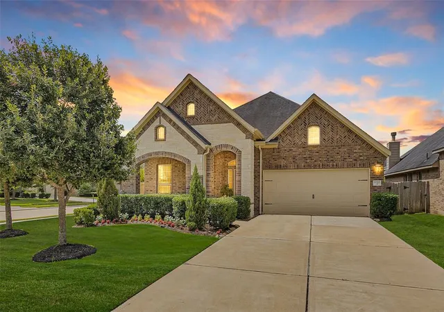 Photo 1 of Sale Pending at 19703 Lakeside Pointe Ct, Richmond, TX 77407 | MLS# 38717274 | Listing updated on 2026-09-06