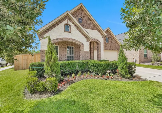 Photo 3 of Sale Pending at 19703 Lakeside Pointe Ct, Richmond, TX 77407 | MLS# 38717274 | Listing updated on 2026-09-06