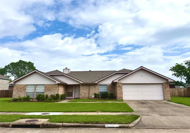 Photo 3 of Single family home for sale at 16210 Canario Dr, Houston, TX 77083 | MLS# 93834660 | Listing updated on 2026-08-30