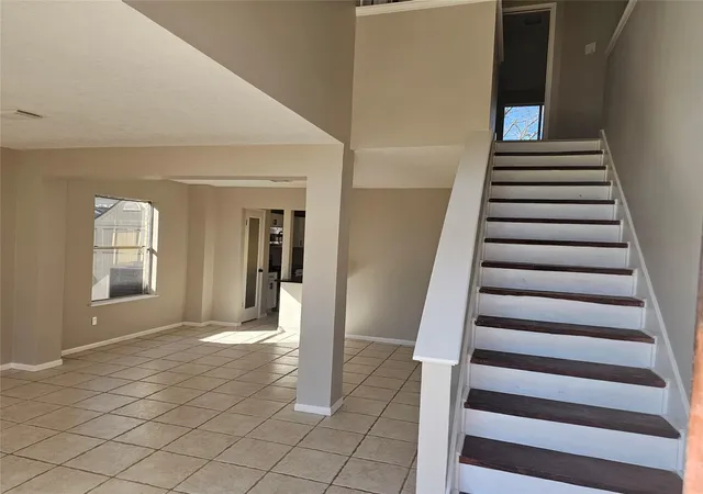 4th image of 4406 Egret Dr, Seabrook, TX 77586 | MLS# 87245081