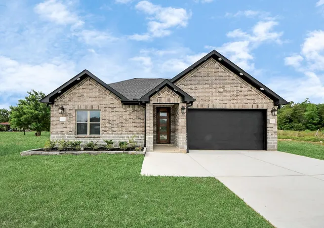 Homes for sale in Prairie View, TX | 601 Lily St, Prairie View, TX 77484 | MLS# 63137774