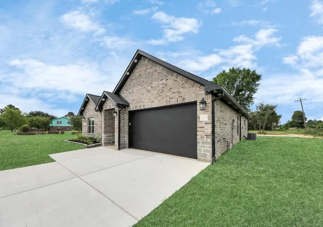 Homes for sale in Prairie View, TX | 601 Lily St, Prairie View, TX 77484 | MLS# 63137774