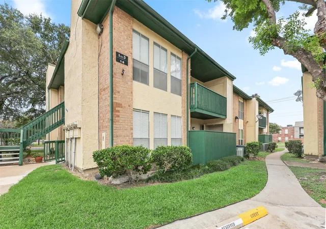 19th image of 1516 Bay Area Blvd #D2, Houston, TX 77058 | MLS# 97465238