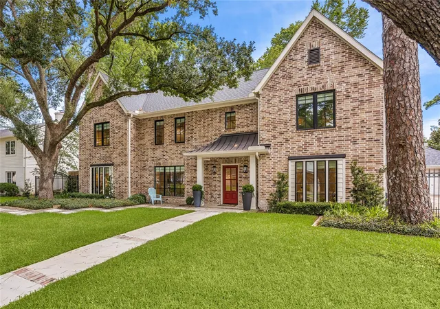 2nd image of 14722 River Forest Dr, Houston, TX 77079 | MLS# 81319267