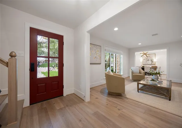 5th image of 14722 River Forest Dr, Houston, TX 77079 | MLS# 81319267