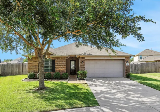 1st image of 9106 Sunrise Ct, Hitchcock, TX 77563 | MLS# 26167878