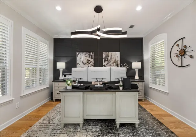 5th image of 6 Culverdale Pl, The Woodlands, TX 77382 | MLS# 48886674