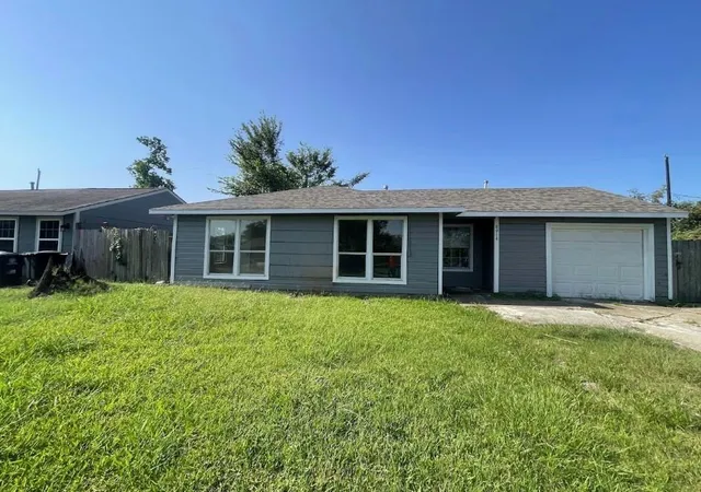 1st image of 8914 Kellett St, Houston, TX 77078 | MLS# 58935998
