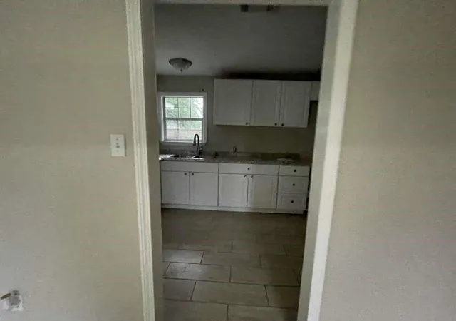 Photo 3 of Single family home for sale at 8914 Kellett St, Houston, TX 77078 | MLS# 58935998 | Listing updated on 2026-07-20