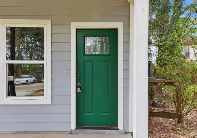 Photo 4 of Single family home for sale at 16831 Balmoral, Montgomery, TX 77316 | MLS# 44661796 | Listing updated on 2026-09-15
