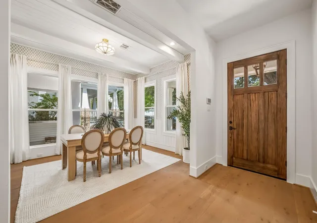 Photo 2 of Single family home for sale at 603 E 23rd St, Houston, TX 77008 | MLS# 70087101 | Listing updated on 2026-09-18