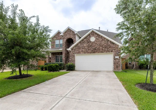 Homes for sale in Rosharon, TX | 2318 N Red Slate Dr, Rosharon, TX 77583 | MLS# 49890049