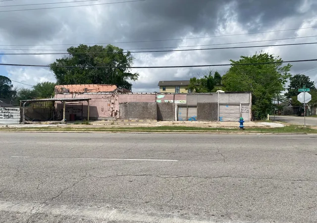 1st image of 204 S 75th St, Houston, TX 77011 | MLS# 4263612