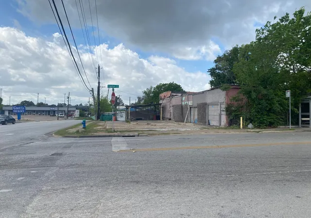 5th image of 204 S 75Th St, Houston, TX 77011 | MLS# 4263612