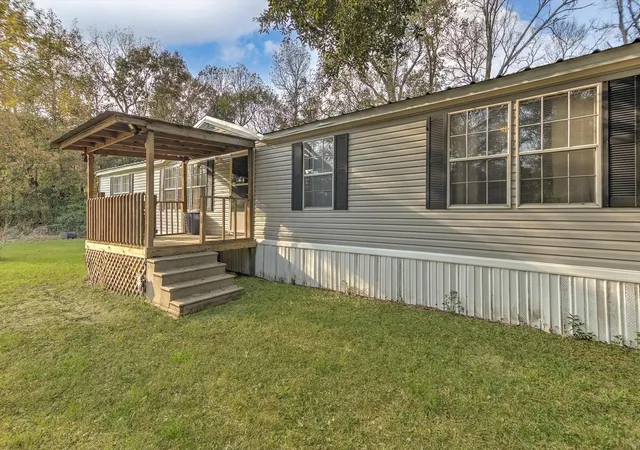 4th image of 102 County Road 2194 Road W, Cleveland, TX 77327 | MLS# 77813101