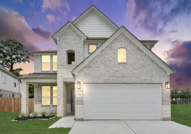 Photo 1 of Sale Pending at 5714 Sandhill Oak Trl, Houston, TX 77066 | MLS# 20331412 | Listing updated on 2026-08-28