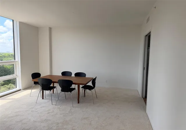 2nd image of 5110 San Felipe St #86W, Houston, TX 77056 | MLS# 52396411